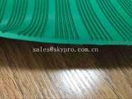 Hoja de goma acanalada durable del verde 3m m densamente anti en estera de goma colorida del rollo