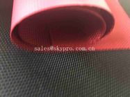 Tela roja teñida solución de Oxford de la prenda impermeable de la capa para el bolso y el equipaje